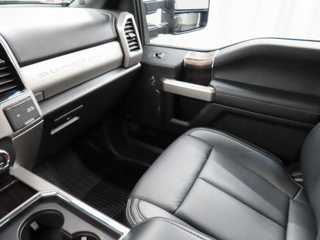 Photo of 2022 Agate Black Metallic Ford F-250
