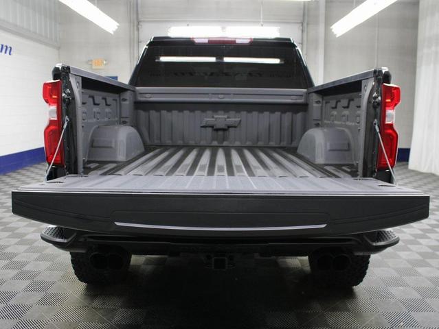 Photo of 2022 Black Chevrolet Silverado 1500