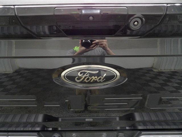 Photo of 2022 Agate Black Metallic Ford F-150