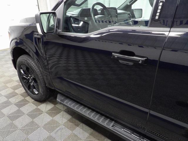 Photo of 2022 Agate Black Metallic Ford F-150