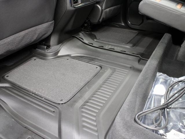 Photo of 2025 Onyx Black GMC Sierra 2500
