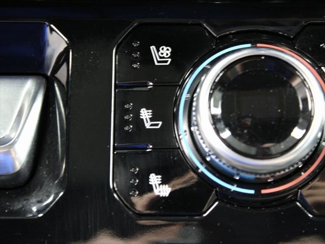 Photo of 2025 Onyx Black GMC Sierra 2500