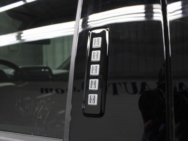 Photo of 2024 Agate Black Metallic Ford F-150