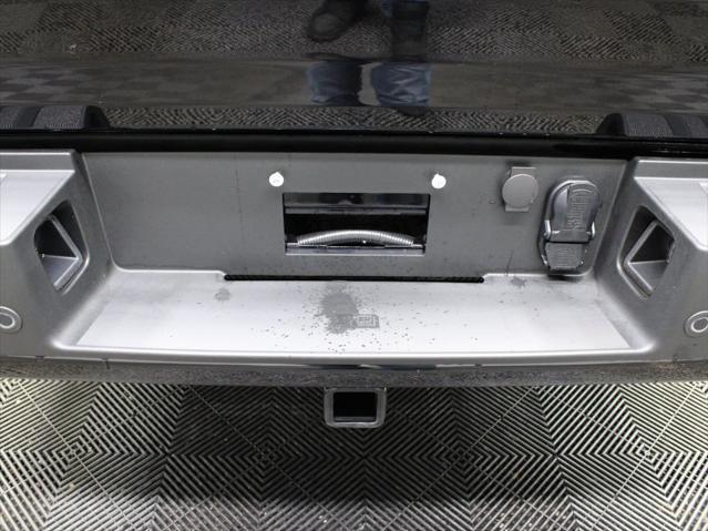 Photo of 2024 Agate Black Metallic Ford F-150