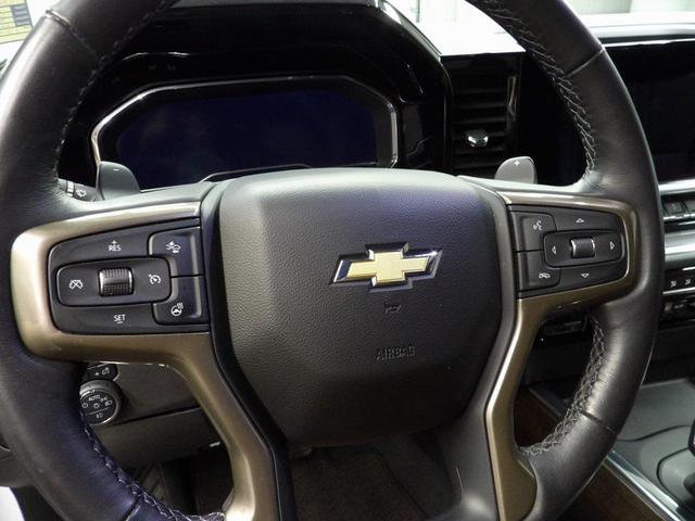 Photo of 2023 Iridescent Pearl Tricoat Chevrolet Silverado 1500