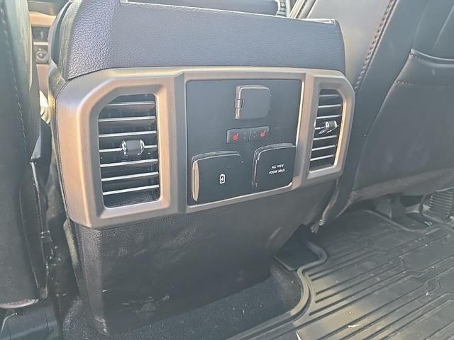 Photo of 2020 Agate Black Metallic Ford F-250