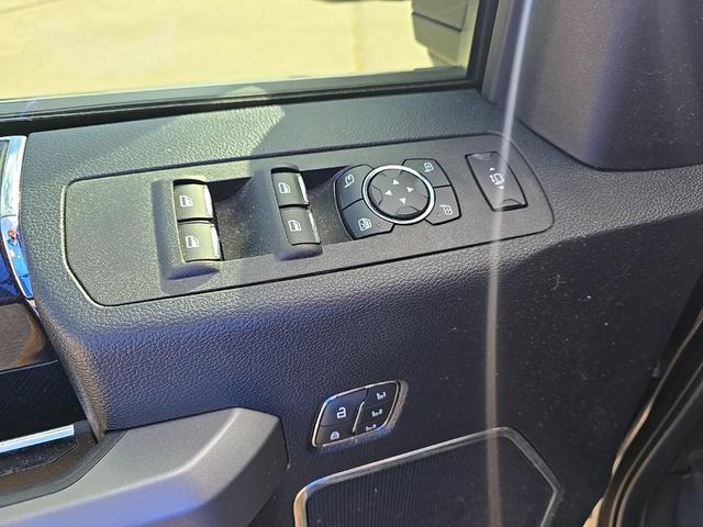 Photo of 2020 Agate Black Metallic Ford F-250