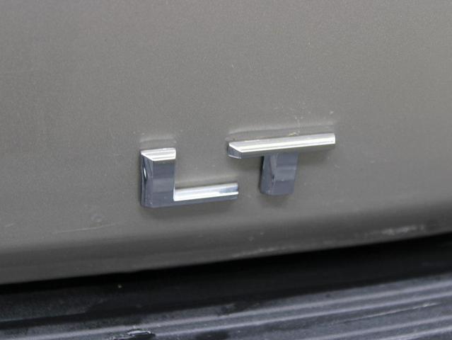 Photo of 2021 Empire Beige Metallic Chevrolet Tahoe