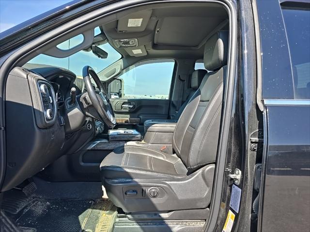 Photo of 2022 Ebony Twilight Metallic GMC Sierra 3500