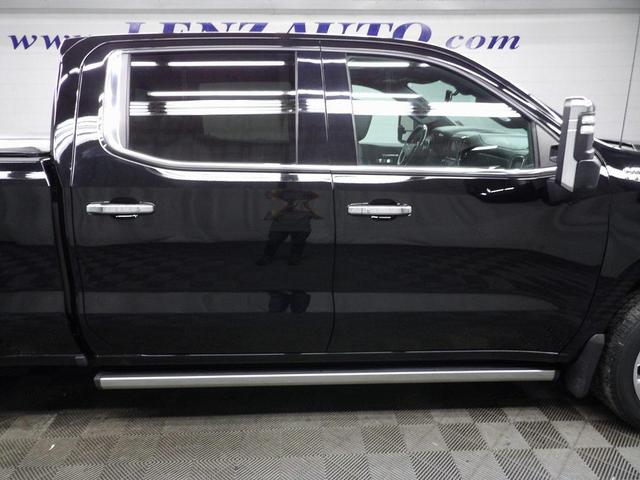 Photo of 2021 Black Chevrolet Silverado 1500