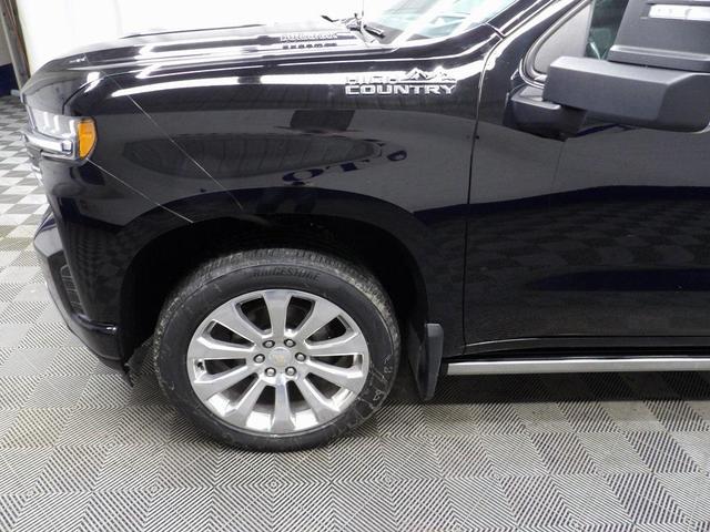 Photo of 2021 Black Chevrolet Silverado 1500
