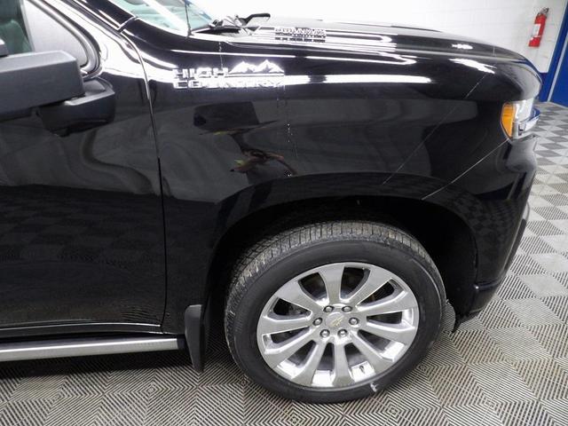 Photo of 2021 Black Chevrolet Silverado 1500