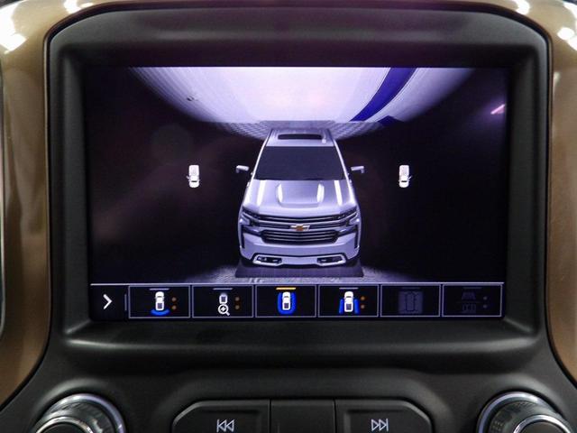 Photo of 2021 Black Chevrolet Silverado 1500