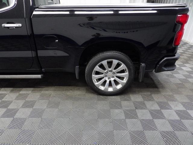 Photo of 2021 Black Chevrolet Silverado 1500