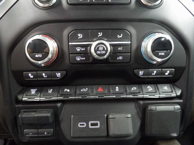 Photo of 2023 Ebony Twilight Metallic GMC Sierra 3500