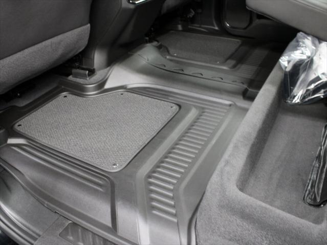 Photo of 2025 Onyx Black GMC Sierra 2500