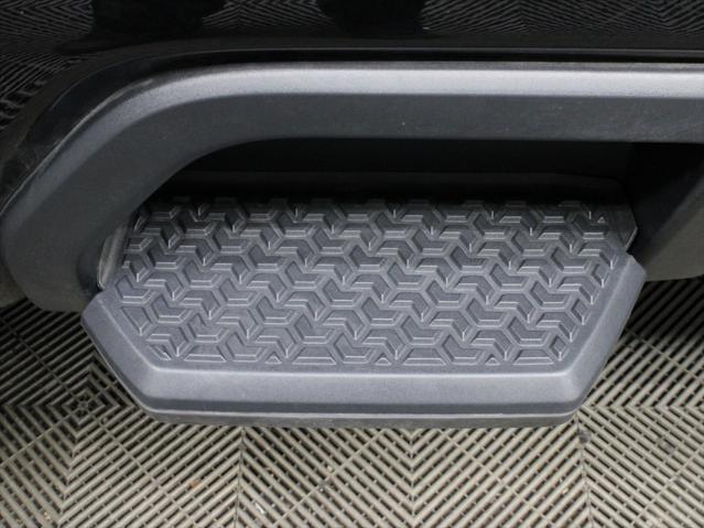Photo of 2025 Onyx Black GMC Sierra 2500