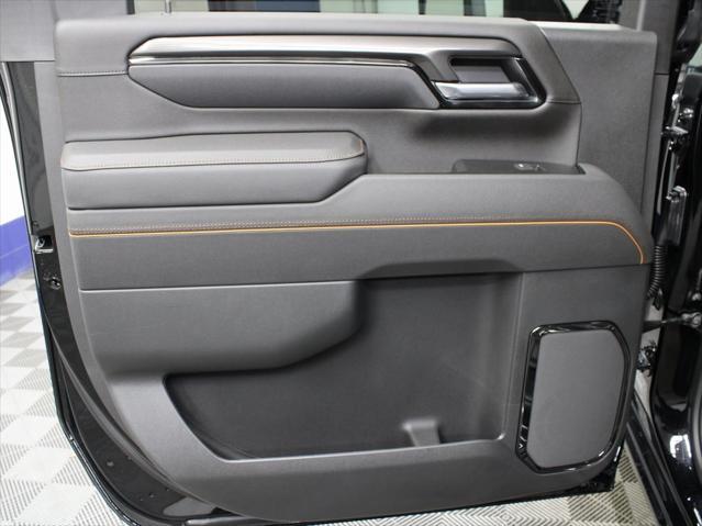 Photo of 2025 Onyx Black GMC Sierra 2500
