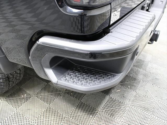 Photo of 2025 Onyx Black GMC Sierra 2500