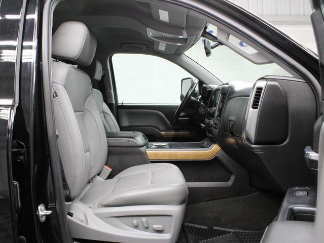 Photo of 2018 Black Chevrolet Silverado 1500