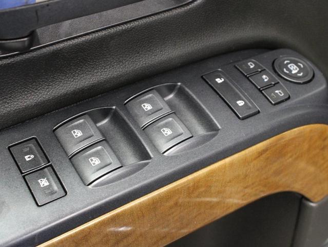 Photo of 2018 Black Chevrolet Silverado 1500