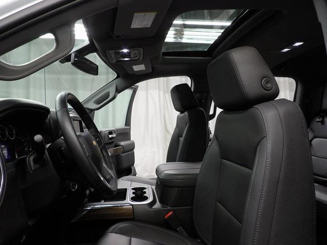 Photo of 2023 Summit White Chevrolet Silverado 3500