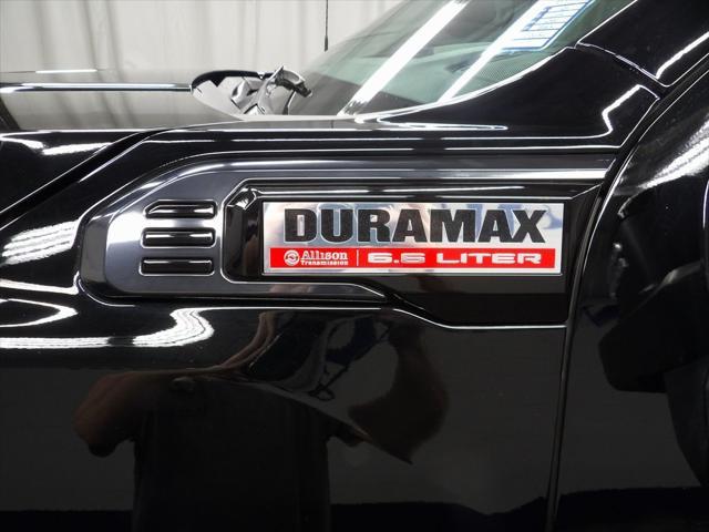 Photo of 2025 Onyx Black GMC Sierra 2500