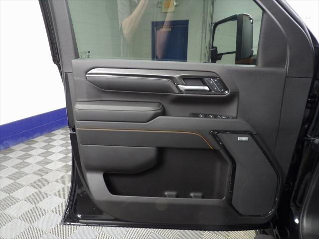Photo of 2025 Onyx Black GMC Sierra 2500