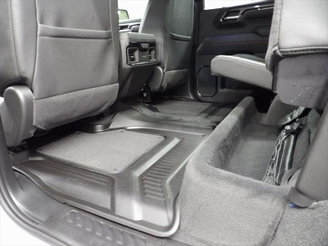 Photo of 2025 Summit White GMC Sierra 1500