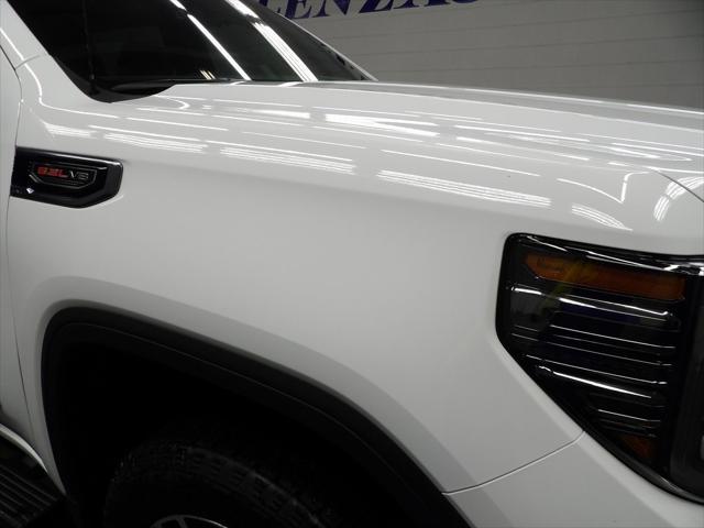 Photo of 2025 Summit White GMC Sierra 1500