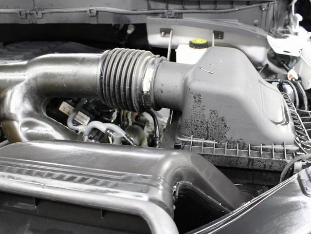 Photo of 2023 Iconic Silver Metallic Ford F-150