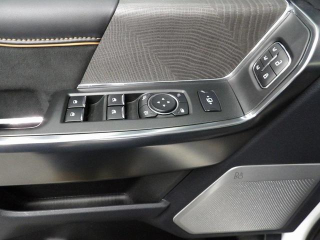 Photo of 2024 Star White Metallic Tri-Coat Ford F-350
