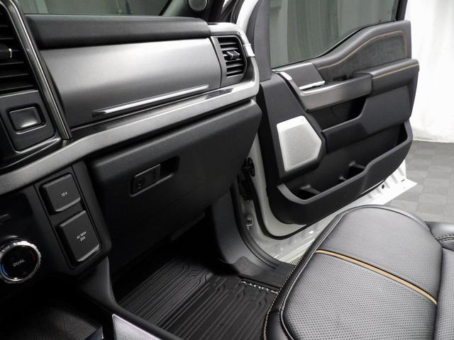 Photo of 2024 Star White Metallic Tri-Coat Ford F-350