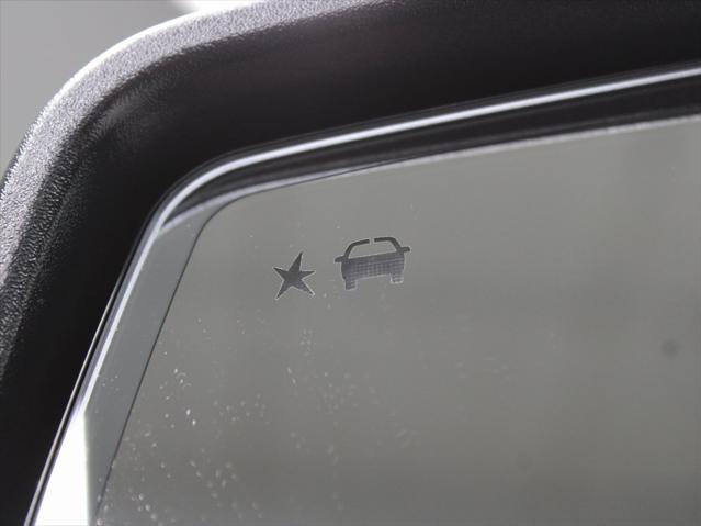 Photo of 2024 Summit White GMC Sierra 1500