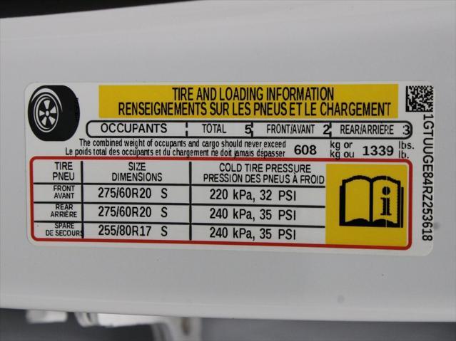 Photo of 2024 Summit White GMC Sierra 1500