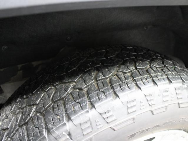 Photo of 2024 Summit White GMC Sierra 1500
