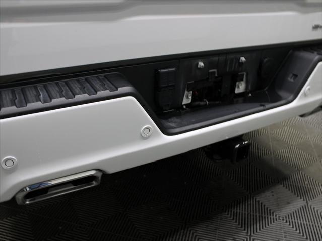 Photo of 2024 Summit White GMC Sierra 1500