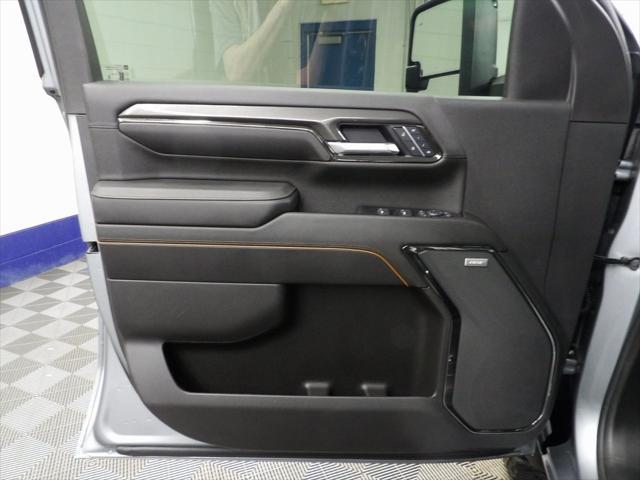 Photo of 2025 Sterling Metallic GMC Sierra 2500