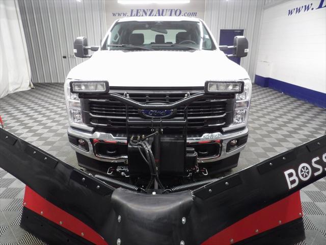 Photo of 2023 Oxford White Ford F-350
