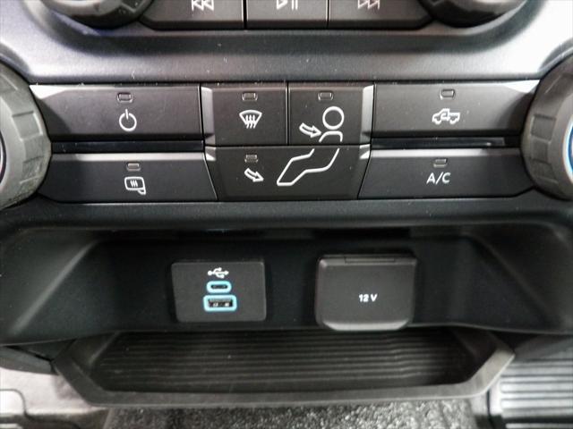 Photo of 2023 Oxford White Ford F-350