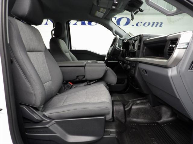 Photo of 2023 Oxford White Ford F-350