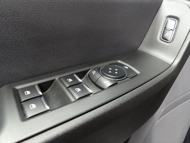Photo of 2023 Oxford White Ford F-350