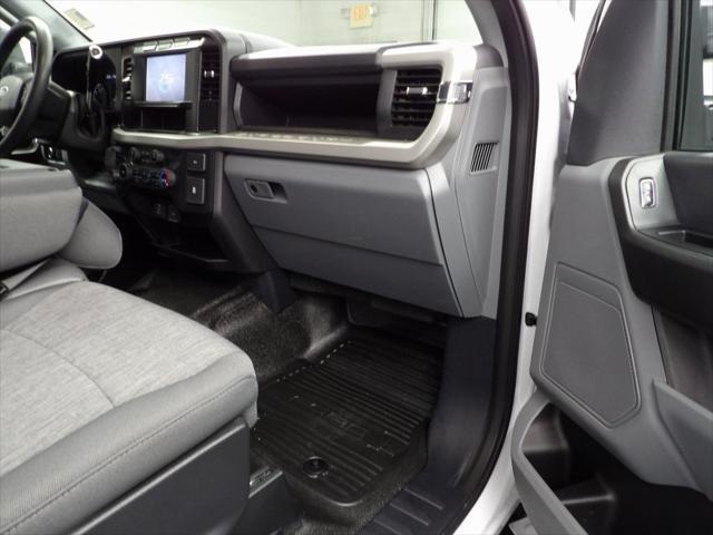 Photo of 2023 Oxford White Ford F-350