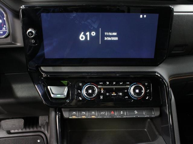 Photo of 2024 Summit White GMC Sierra 1500