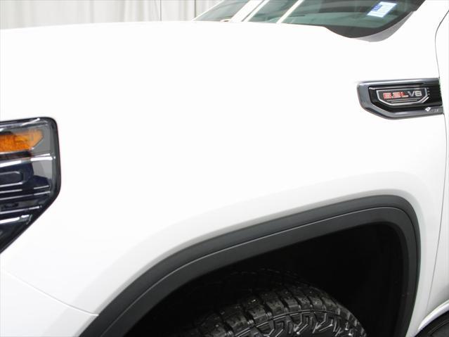 Photo of 2024 Summit White GMC Sierra 1500