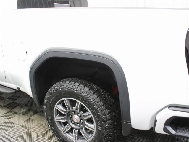 Photo of 2024 Summit White GMC Sierra 1500