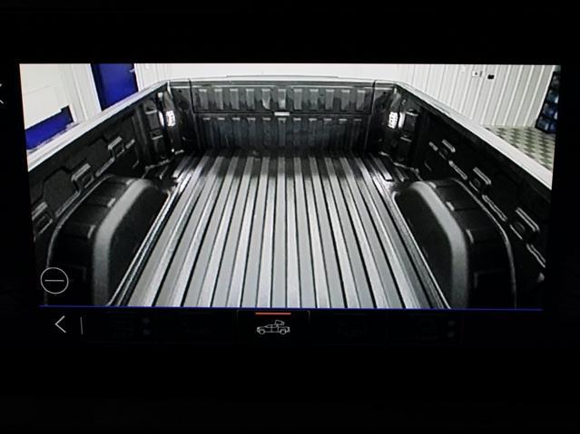 Photo of 2024 Summit White GMC Sierra 1500
