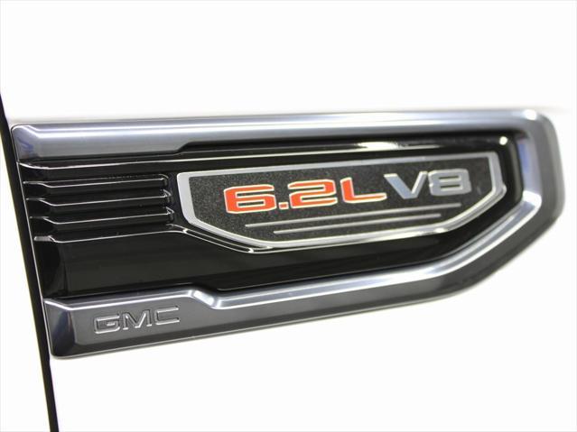 Photo of 2024 Summit White GMC Sierra 1500