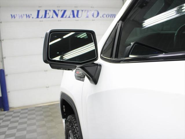 Photo of 2024 Summit White GMC Sierra 1500