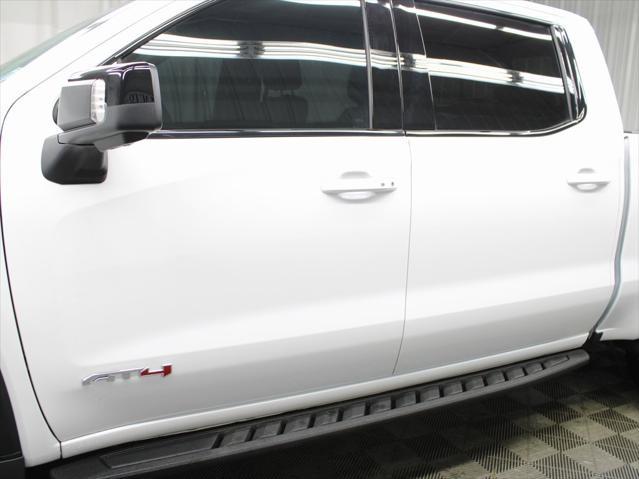 Photo of 2024 Summit White GMC Sierra 1500